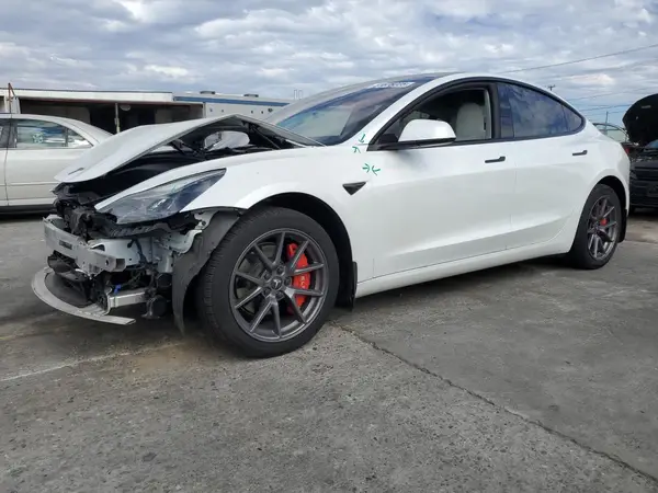 5YJ3E1EBXNF238011 2022 TESLA MODEL 3 - Image 1