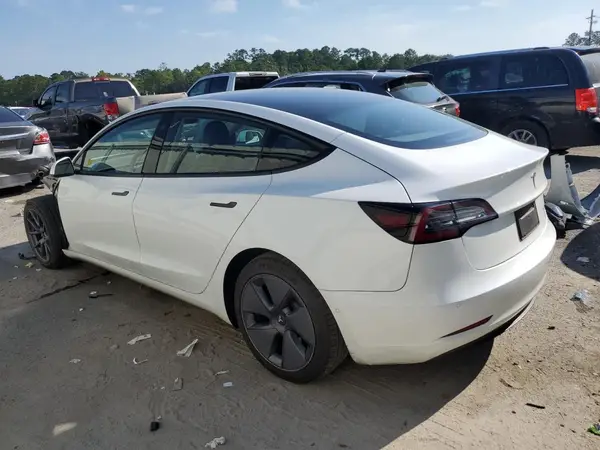5YJ3E1EBXNF240969 2022 TESLA MODEL 3 - Image 2
