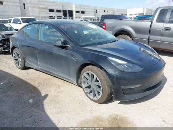 5YJ3E1EBXNF241197 2022 TESLA MODEL 3 - Image 1