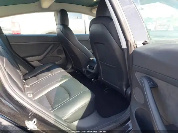 5YJ3E1EBXNF241197 2022 TESLA MODEL 3 - Image 8