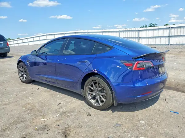 5YJ3E1EBXNF246691 2022 TESLA MODEL 3 - Image 2