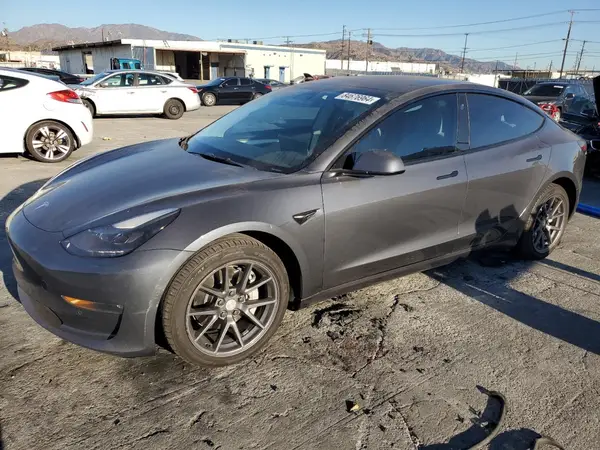5YJ3E1EBXNF253107 2022 TESLA MODEL 3 - Image 1