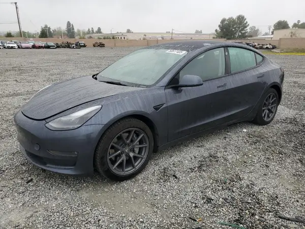 5YJ3E1EBXNF257576 2022 TESLA MODEL 3 - Image 1