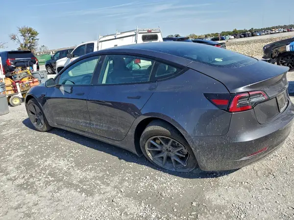 5YJ3E1EBXNF260865 2022 TESLA MODEL 3 - Image 2