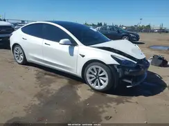 5YJ3E1EBXNF263796 2022 TESLA MODEL 3