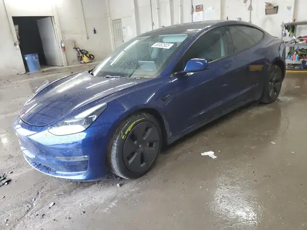 5YJ3E1EBXNF266536 2022 TESLA MODEL 3 - Image 1