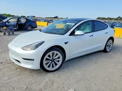 5YJ3E1EBXNF266844 2022 TESLA MODEL 3