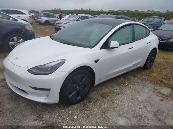 5YJ3E1EBXNF267363 2022 TESLA MODEL 3 - Image 2