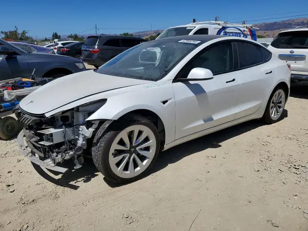 5YJ3E1EBXNF269212 2022 TESLA MODEL 3 - Image 1