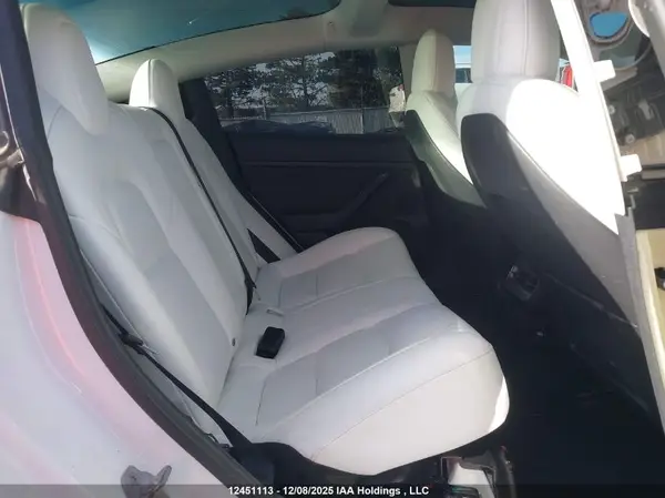 5YJ3E1EBXNF270277 2022 TESLA MODEL 3 - Image 8