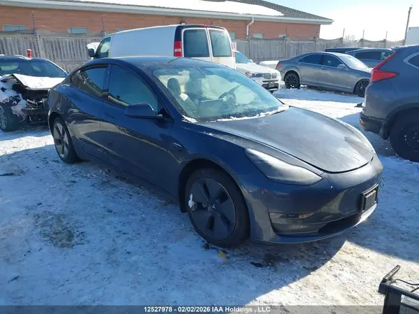 5YJ3E1EBXNF271008 2022 TESLA MODEL 3
