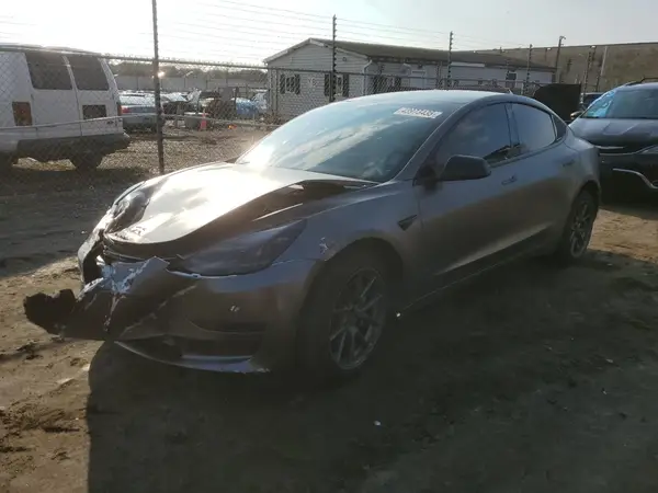 5YJ3E1EBXNF272496 2022 TESLA MODEL 3 - Image 1