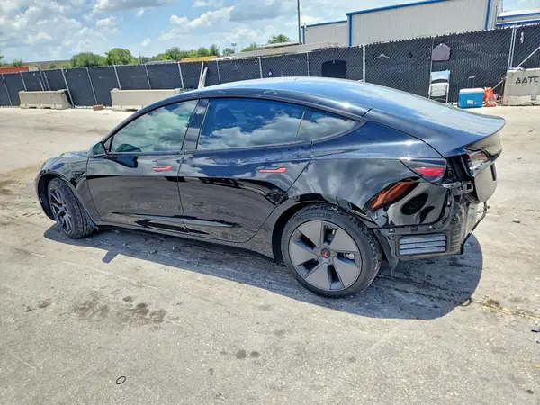 5YJ3E1EBXNF273163 2022 TESLA MODEL 3 - Image 2