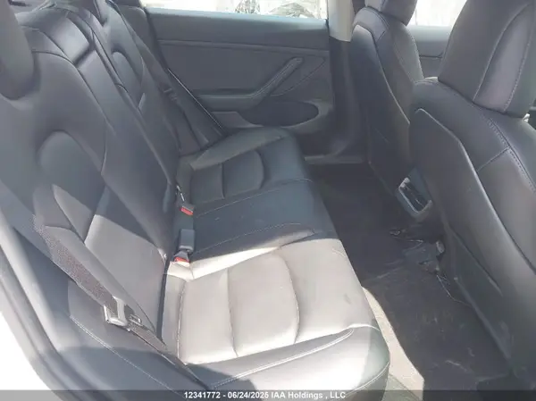 5YJ3E1EBXNF275110 2022 TESLA MODEL 3 - Image 8