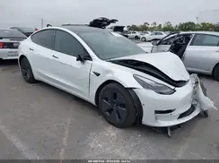 5YJ3E1EBXNF275740 2022 TESLA MODEL 3