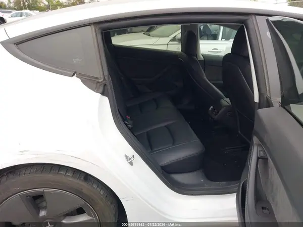 5YJ3E1EBXNF275740 2022 TESLA MODEL 3 - Image 8