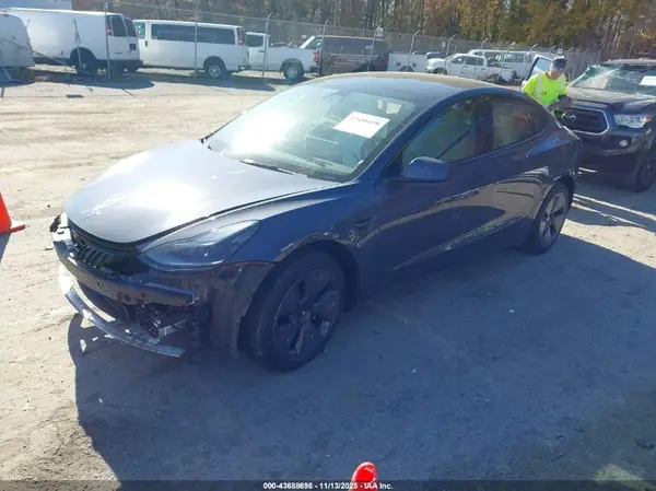 5YJ3E1EBXNF277620 2022 TESLA MODEL 3 - Image 2