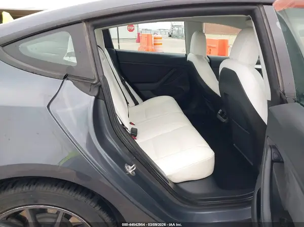 5YJ3E1EBXNF277651 2022 TESLA MODEL 3 - Image 8