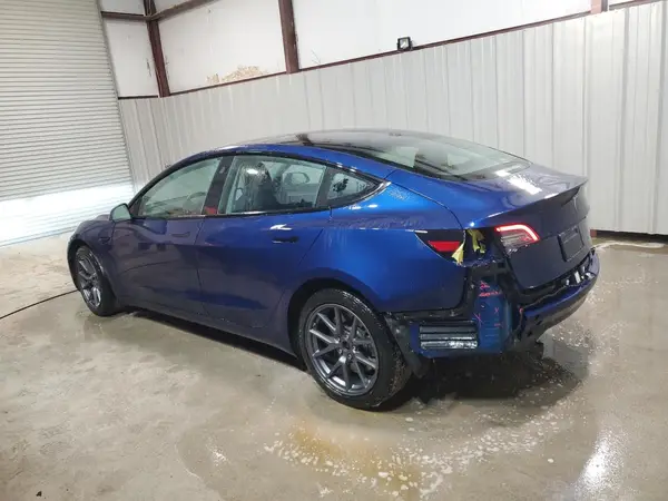 5YJ3E1EBXNF285720 2022 TESLA MODEL 3 - Image 2