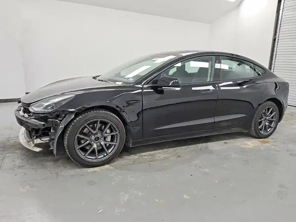 5YJ3E1EBXNF286561 2022 TESLA MODEL 3 - Image 1