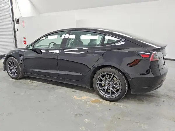 5YJ3E1EBXNF286561 2022 TESLA MODEL 3 - Image 2