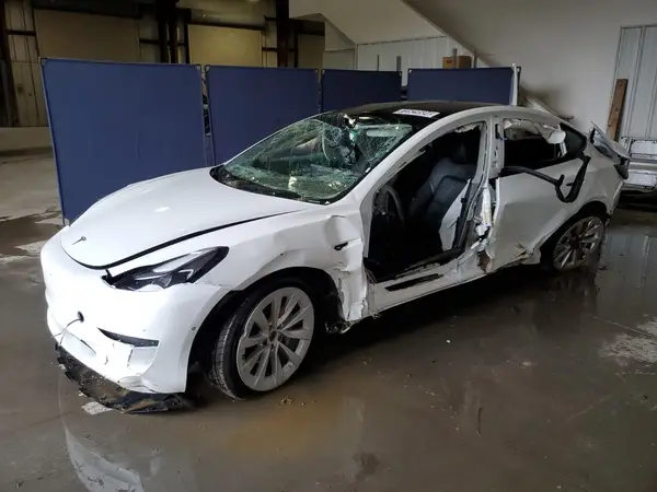 5YJ3E1EBXNF291355 2022 TESLA MODEL 3 - Image 1
