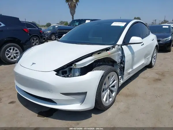 5YJ3E1EBXNF297821 2022 TESLA MODEL 3 - Image 2