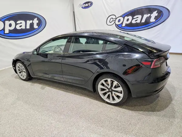 5YJ3E1EBXNF301012 2022 TESLA MODEL 3 - Image 2
