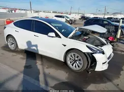 5YJ3E1EBXNF315833 2022 TESLA MODEL 3