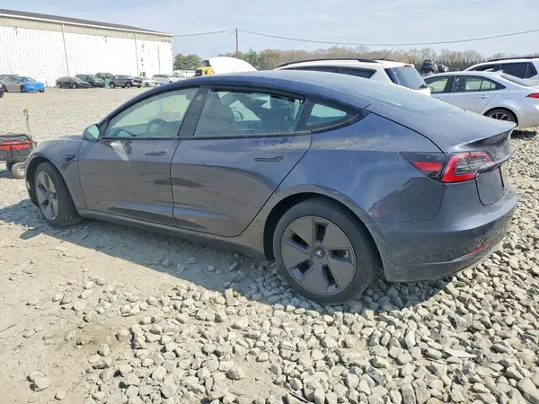 5YJ3E1EBXNF316593 2022 TESLA MODEL 3 - Image 2