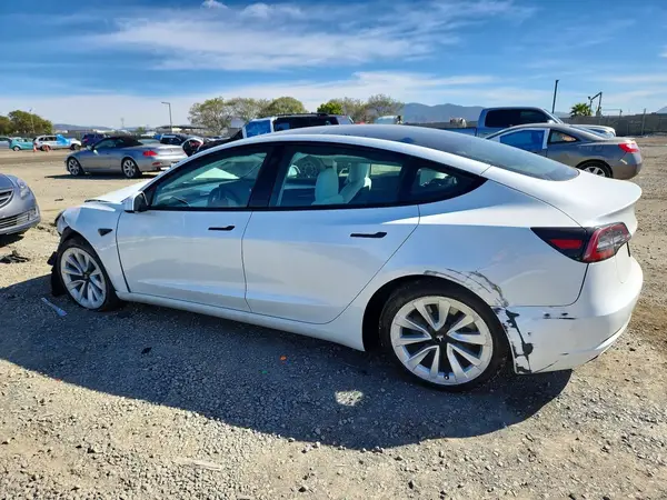 5YJ3E1EBXNF324385 2022 TESLA MODEL 3 - Image 2