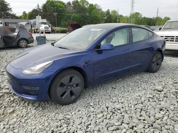 5YJ3E1EBXNF327514 2022 TESLA MODEL 3 - Image 1