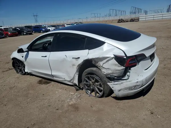 5YJ3E1EBXNF328856 2022 TESLA MODEL 3 - Image 2
