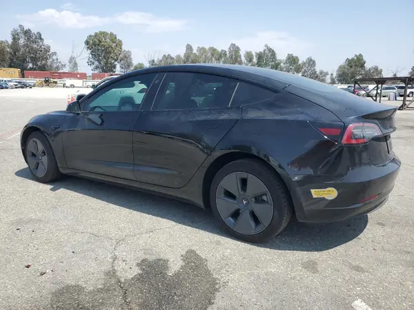 5YJ3E1EBXNF333183 2022 TESLA MODEL 3 - Image 2