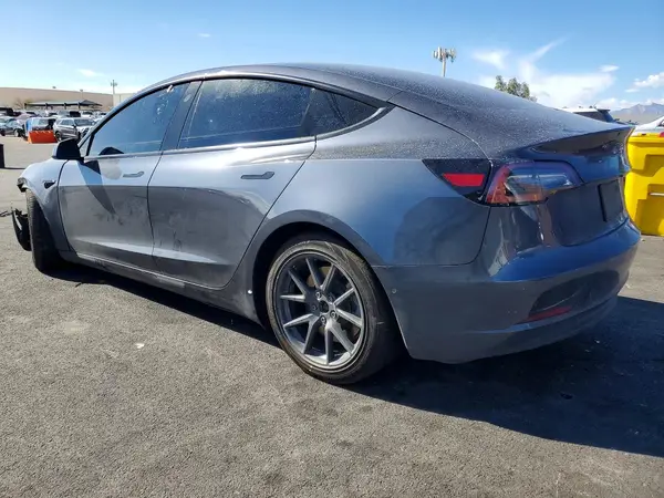 5YJ3E1EBXNF337606 2022 TESLA MODEL 3 - Image 2