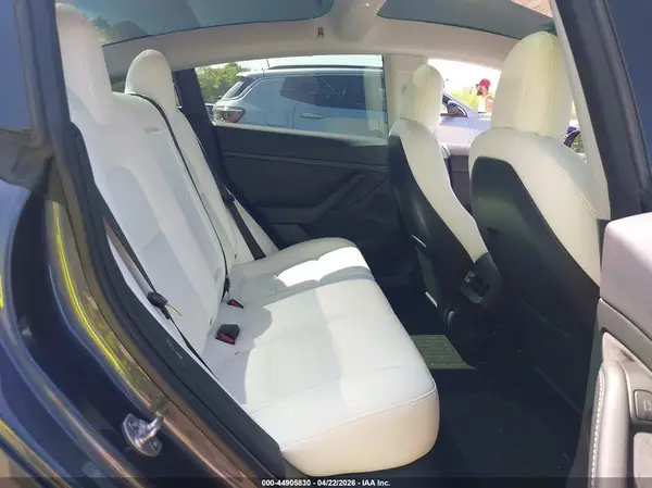 5YJ3E1EBXNF348606 2022 TESLA MODEL 3 - Image 8
