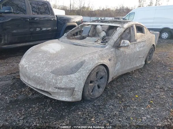 5YJ3E1EBXNF353059 2022 TESLA MODEL 3 - Image 2