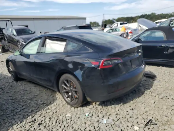5YJ3E1EBXPF387358 2023 TESLA MODEL 3 - Image 2