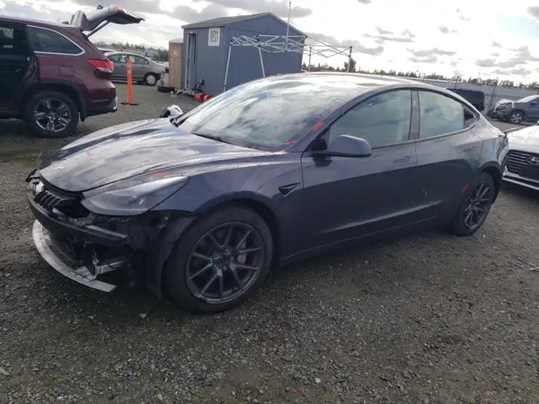 5YJ3E1EBXPF387960 2023 TESLA MODEL 3 - Image 1