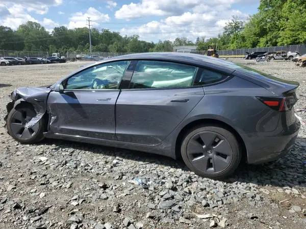5YJ3E1EBXPF389062 2023 TESLA MODEL 3 - Image 2