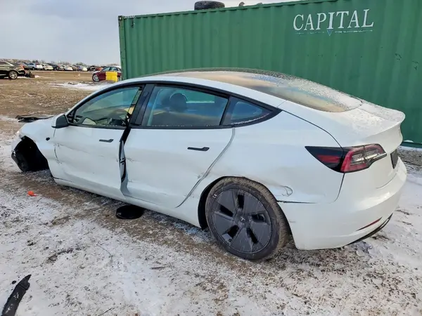 5YJ3E1EBXPF389191 2023 TESLA MODEL 3 - Image 2