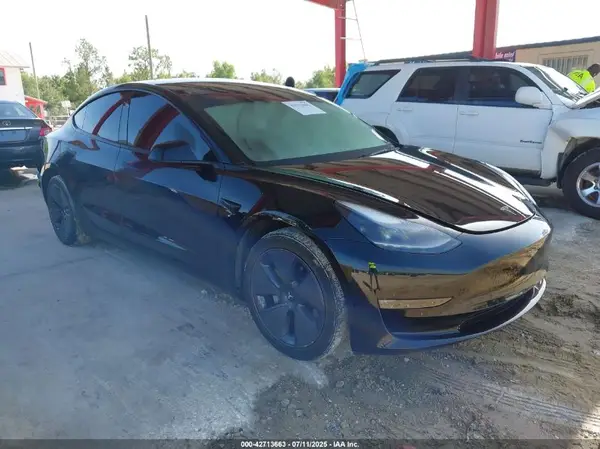 5YJ3E1EBXPF392849 2023 TESLA MODEL 3 - Image 1