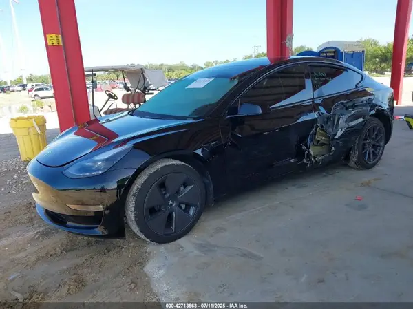 5YJ3E1EBXPF392849 2023 TESLA MODEL 3 - Image 2