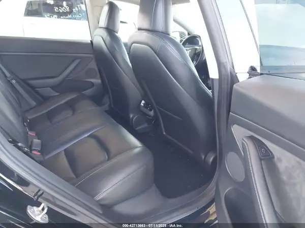 5YJ3E1EBXPF392849 2023 TESLA MODEL 3 - Image 8