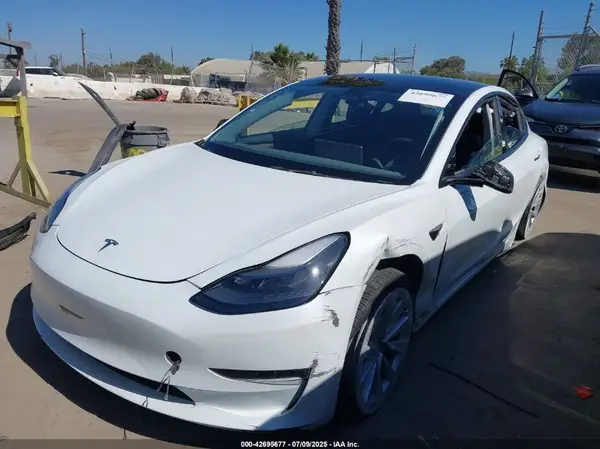 5YJ3E1EBXPF416194 2023 TESLA MODEL 3 - Image 2