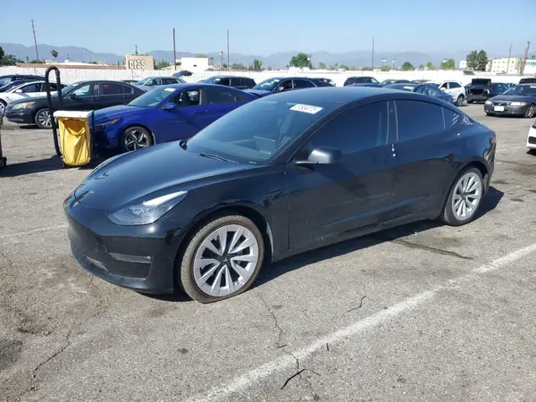5YJ3E1EBXPF462771 2023 TESLA MODEL 3 - Image 1