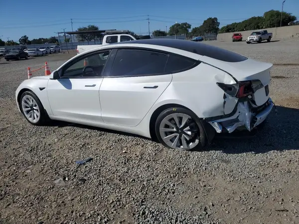 5YJ3E1EBXPF466920 2023 TESLA MODEL 3 - Image 2