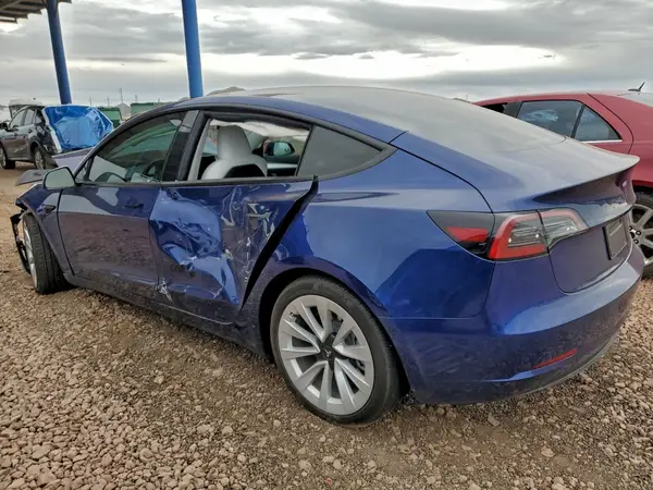 5YJ3E1EBXPF593991 2023 TESLA MODEL 3 - Image 2