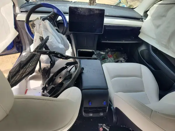 5YJ3E1EBXPF595787 2023 TESLA MODEL 3 - Image 8