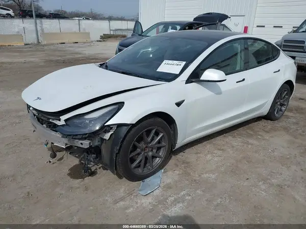 5YJ3E1EBXPF598883 2023 TESLA MODEL 3 - Image 2